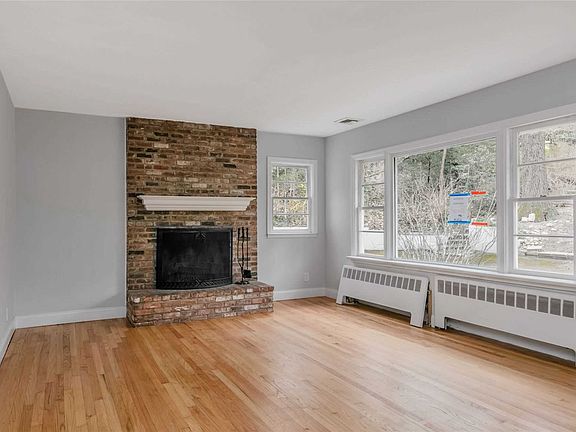 2nd image of 68 E Gate Dr