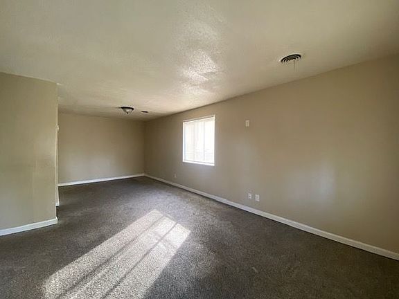 5th image of 1792 Wildrose St