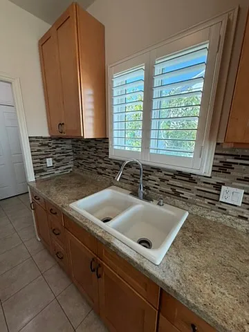 839 N Alexandria Ave — Photo 20