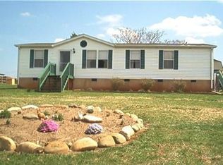 5210 Old Country Rd, Bedford, VA 24523