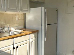 424 77th St #3, Brooklyn, NY 11209
