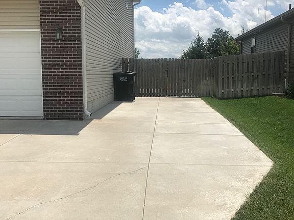 2nd image of 7947 Renatta Dr