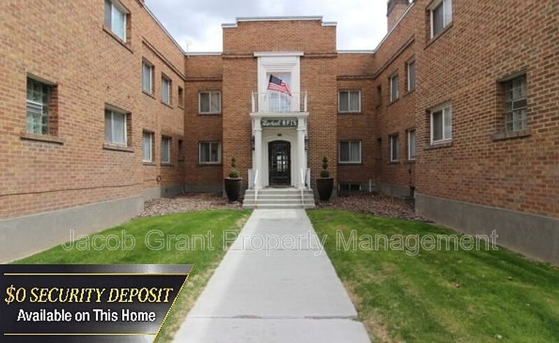 1st image of 676 Memorial Dr APT 204