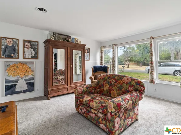 936 Chicago Ave, New Braunfels, TX 78130