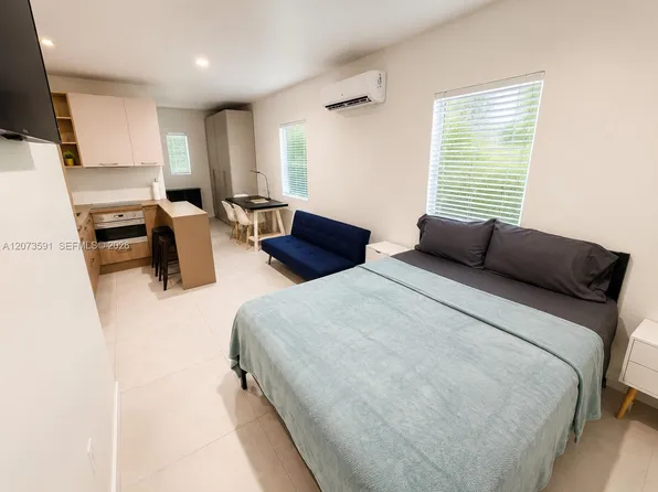 245 NE 33rd St, Miami, FL