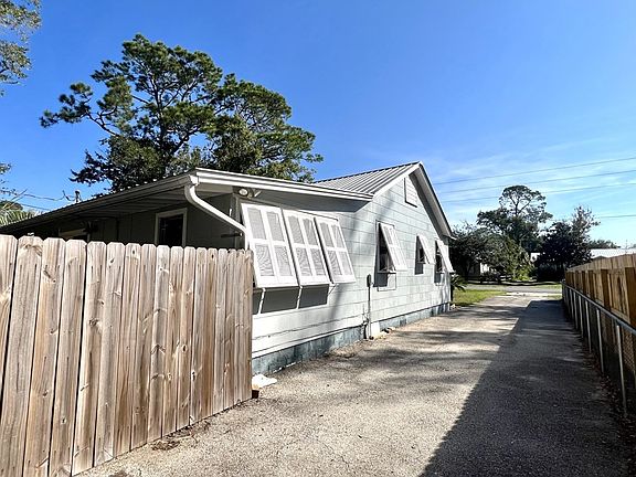 5th image of 1306 Long Ave