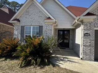 1008 Via Salvatore, Florence, SC 29501