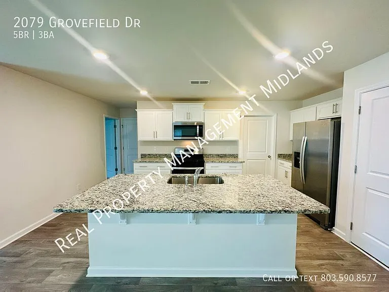 2079 Grovefield Dr — Photo 6
