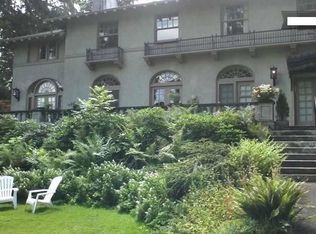 10263 SW Riverside Dr, Portland, OR 97219