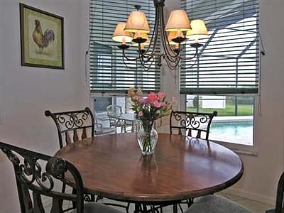 Kitchen Eating Area