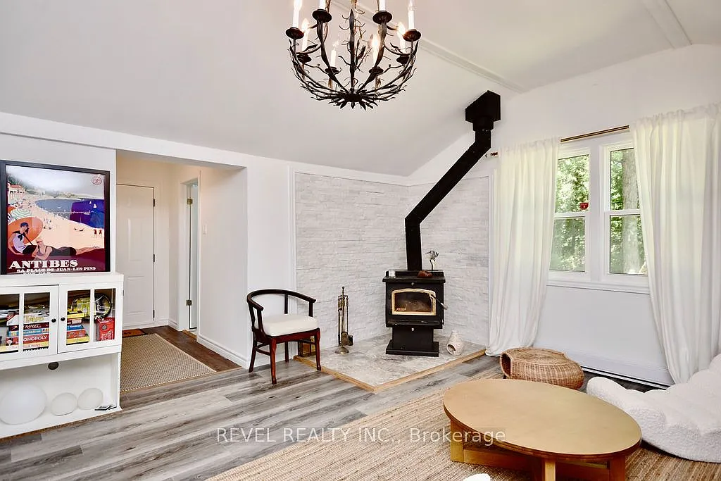 2 bed, $2,400 — Photo 3