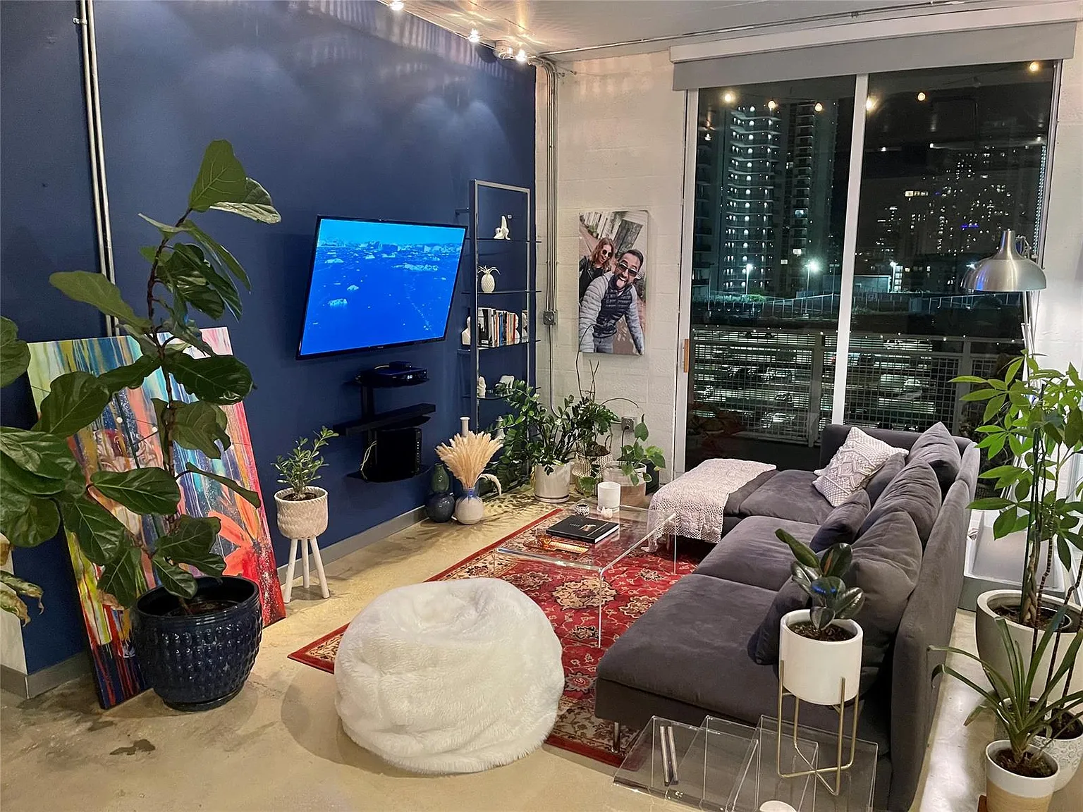 2 bed, 9998 sqft, $3,400 — Photo 4