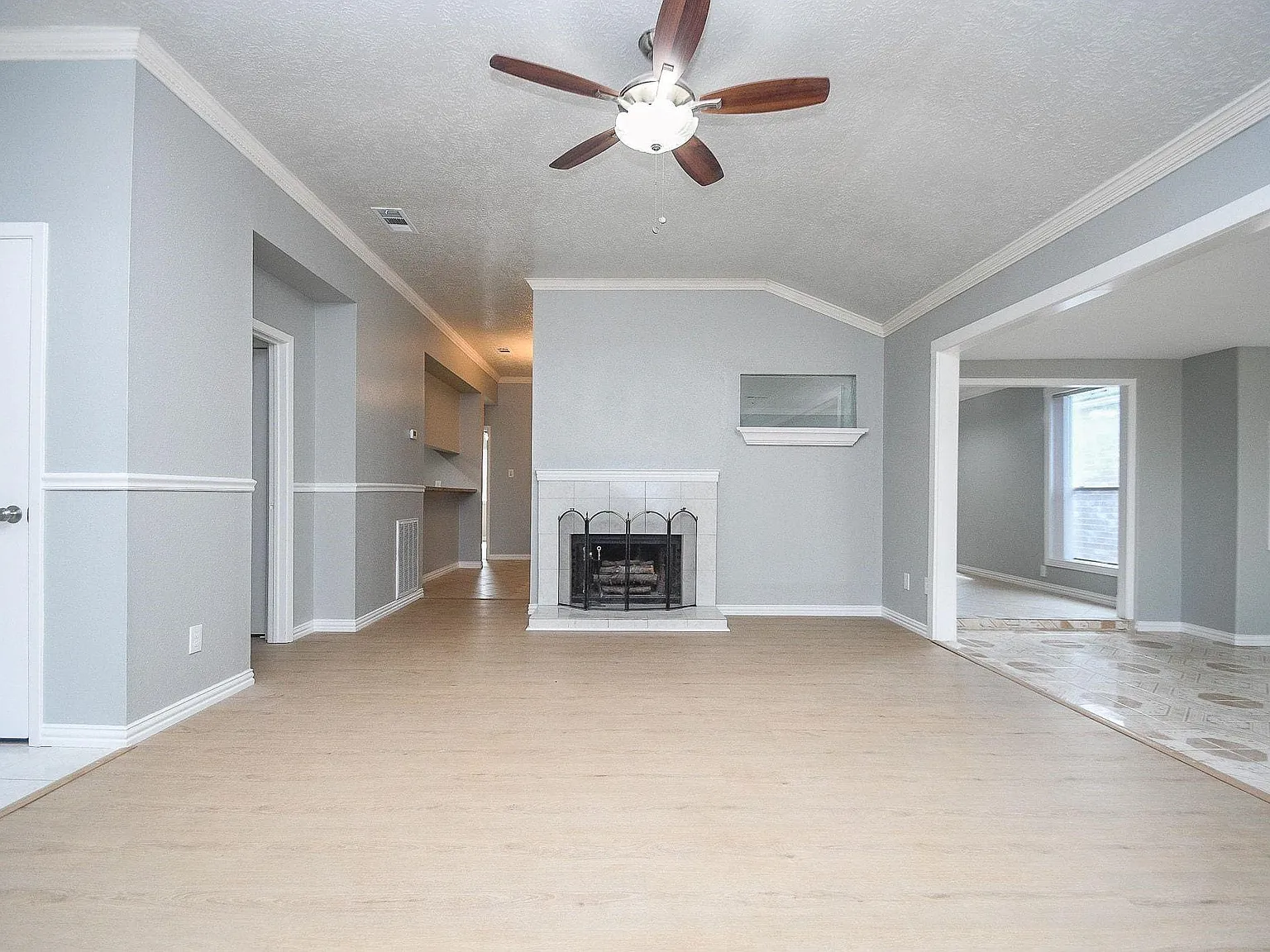2 bed, 2.0 bath, 1552 sqft, $2,100 — Photo 3