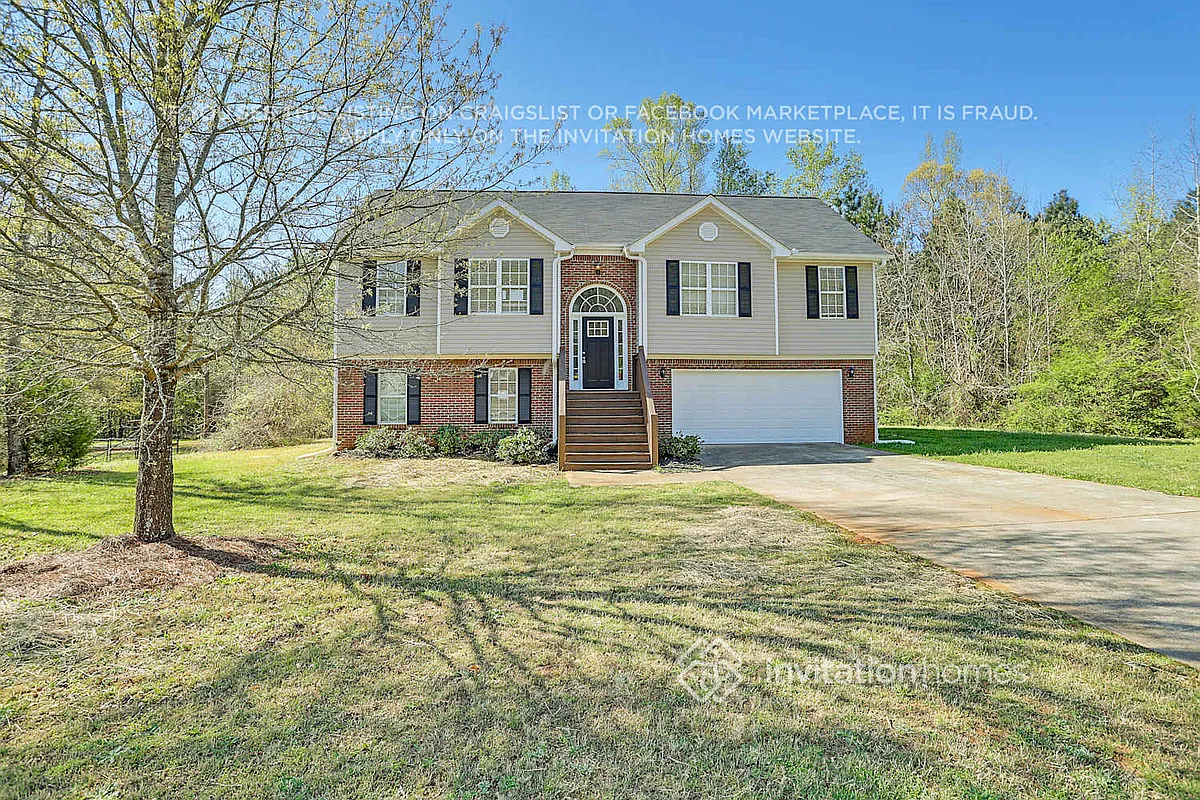 Building Photo - 105 Valley View Dr