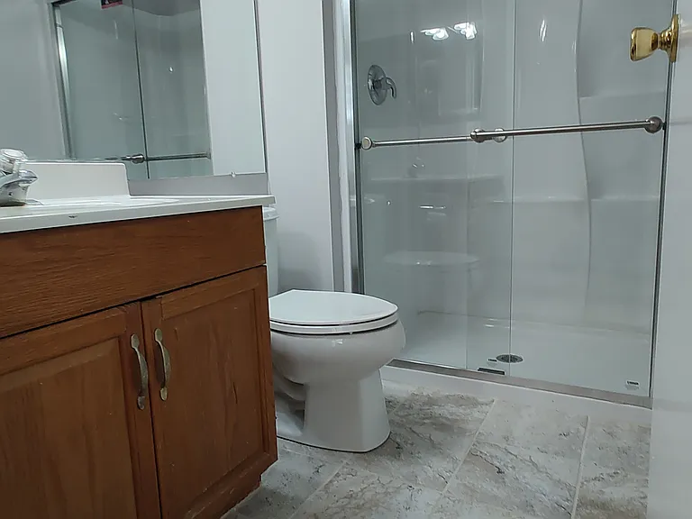 8638 Saxon Cir — Photo 15