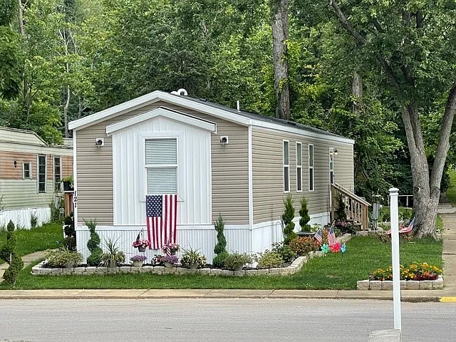 1600 N Willis Dr — Photo 10