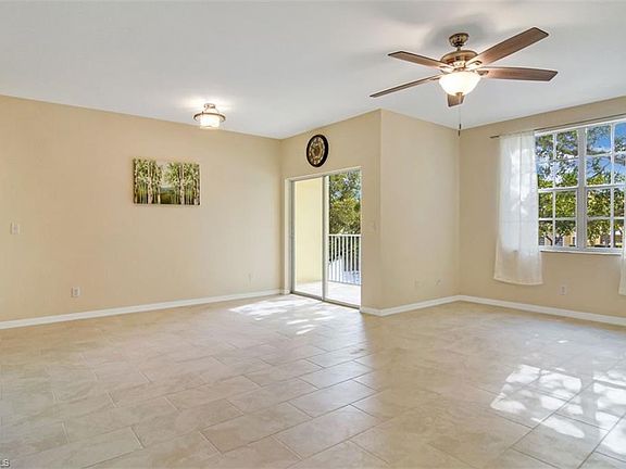 3rd image of 4690 Saint Croix Ln APT 427