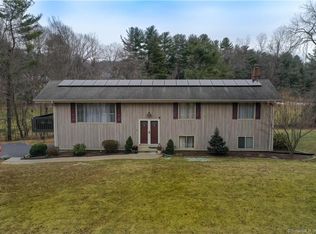 200 Pattonwood Dr, Southington, CT 06489