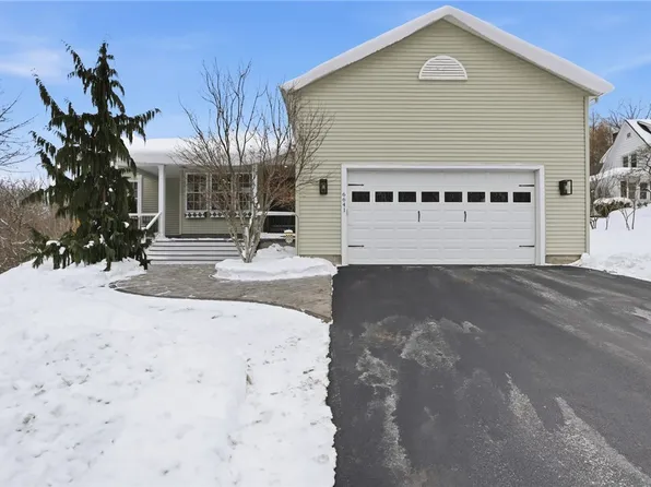 6641 Canton St, Warners, NY 13164