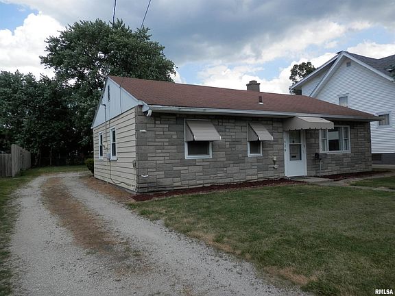 4th image of 1829 Baird Ave