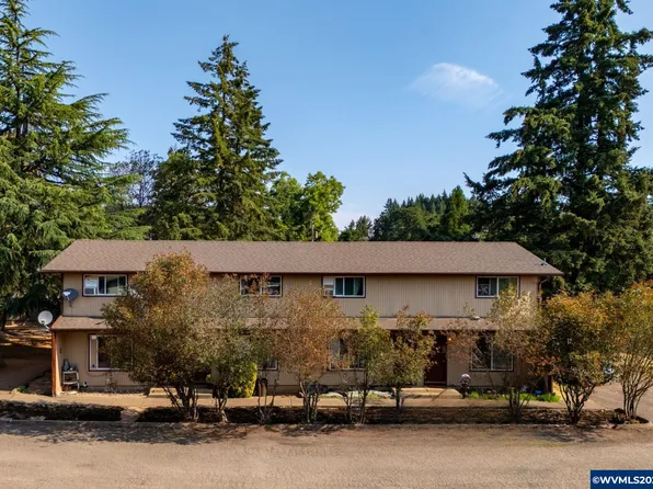 131 N 7th St, Philomath, OR 97370