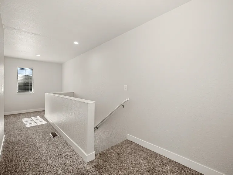 11915 E Spruce Ln — Photo 9