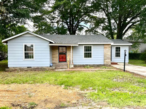 102 Hill St, La Fayette, GA 30728