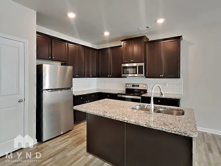 4952 Lower Elm St #18 — Photo 7
