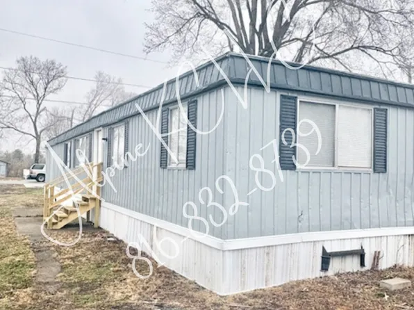 5601 SW Lakefront Ln S, Saint Joseph, MO