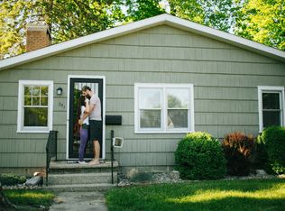 301 15th St, Winona Lake, IN 46590