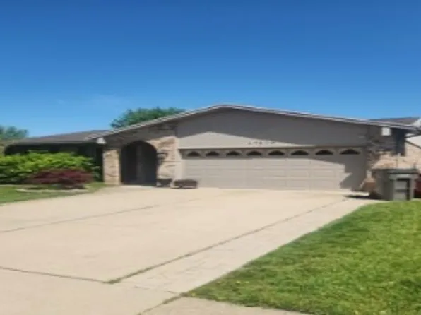 17679 Zanger St, Clinton Township, MI 48038