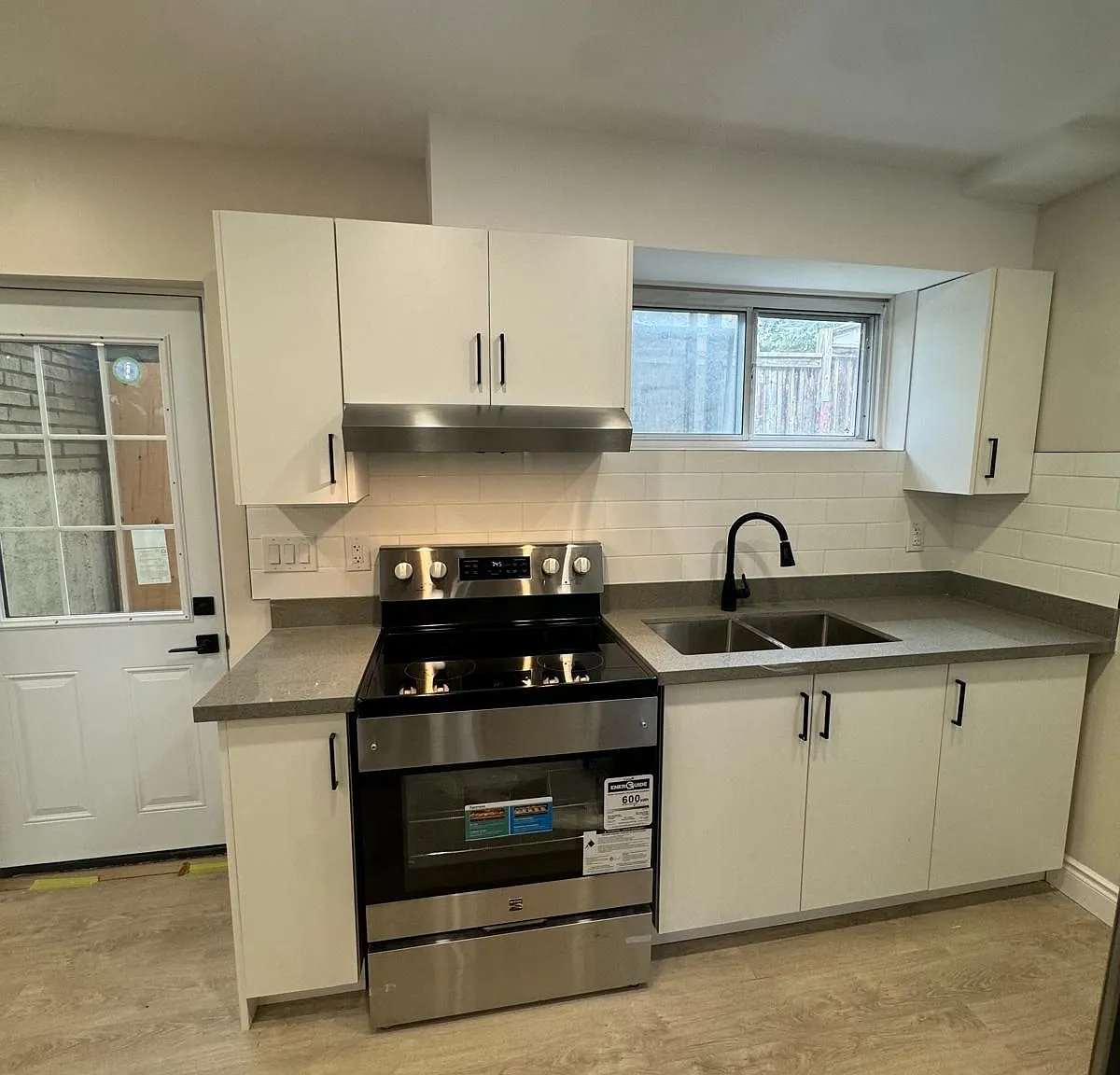 2 bed, $1,800 — Photo 3