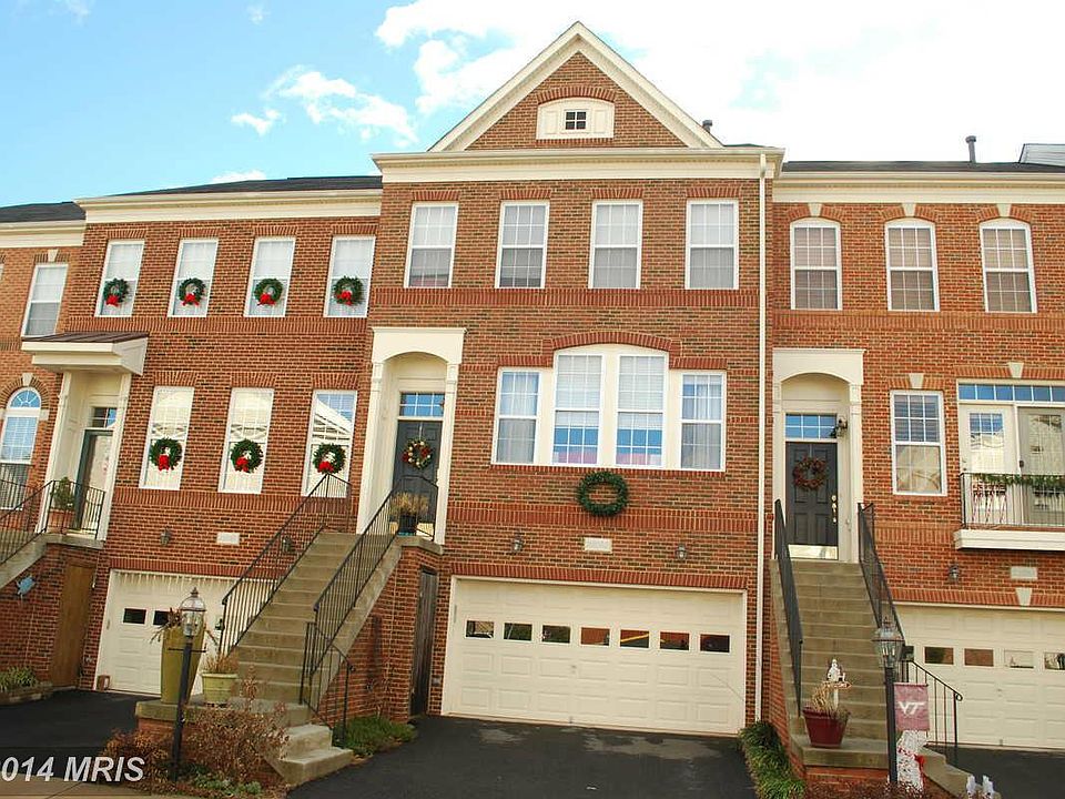 1st image of 22082 Avonworth Sq