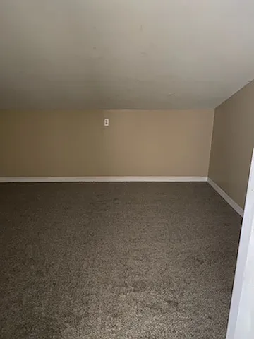 364 Schneider Dr — Photo 2