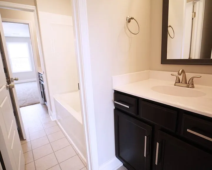 220 Drayton Dr — Photo 25