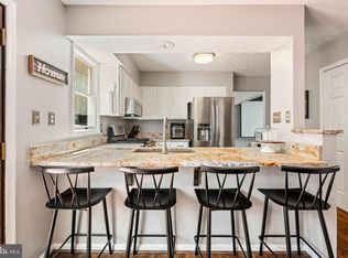 1429 Flynn Ct, Herndon, VA 20170