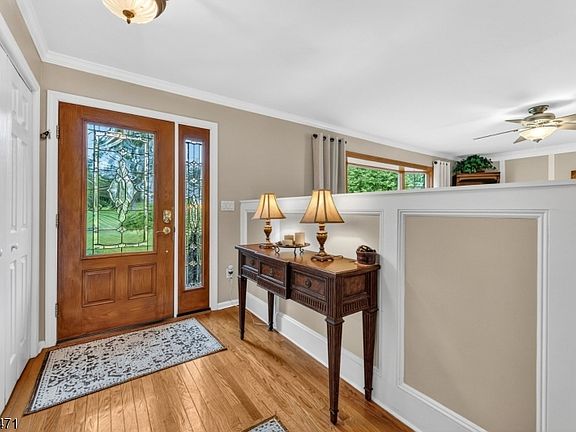 3rd image of 31 Samuel Dr