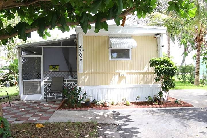 1st image of 2205 NW 21st Way #326