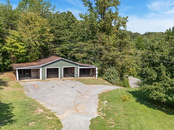4th image of 464 Satterfield Rd