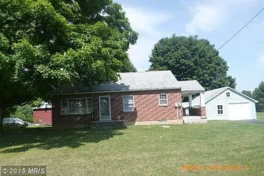 9481 Circle Dr photo 1