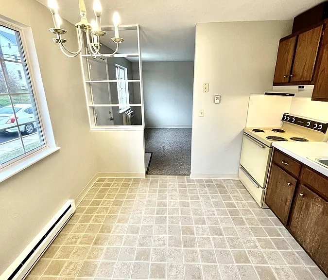 361 E Maple St #D — Photo 41