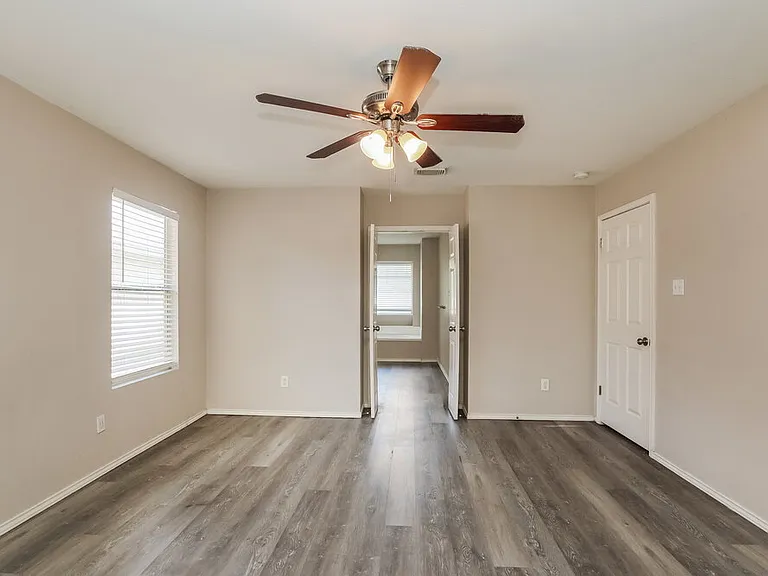 1504 Lorson Loop — Photo 9