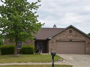 2142 W Winfield Park Dr, Greenfield, IN