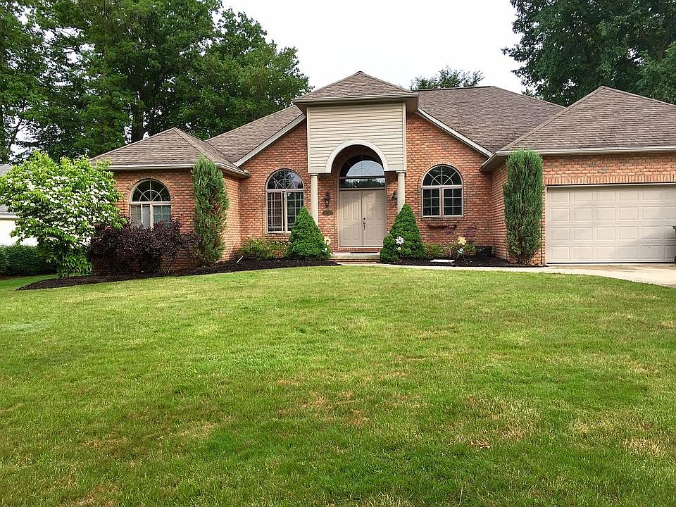 1st image of 752 Clark Dr
