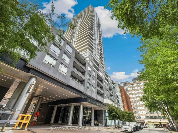 98 Lillian St, Toronto, ON