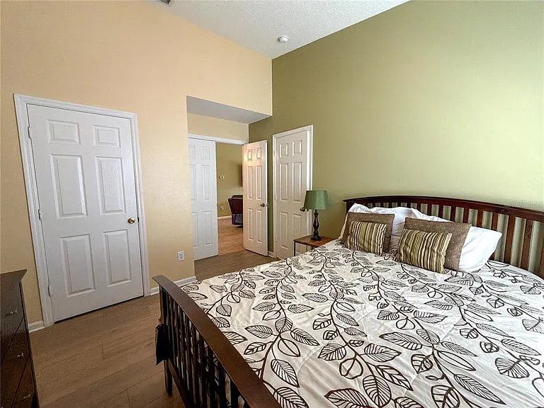 8127 Fan Palm Way — Photo 22