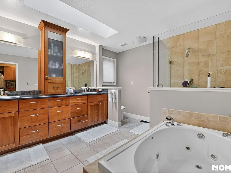 8433 Sawtooth Ln — Photo 14