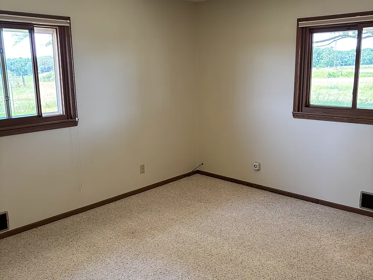 926 Farm Road 1200 — Photo 5