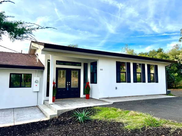 800 Stone House Rd, Auburn, CA 95603