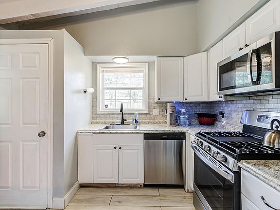 3rd image of 2608 46th St